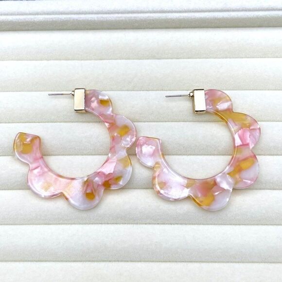 Yellow Gold with Gold and Pink Swirl Acrylic Scallop Hoop Post Back Earrings - Picture 4 of 10